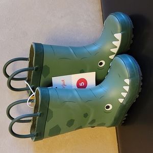 Cat & Jack Rainboots. Size 5.